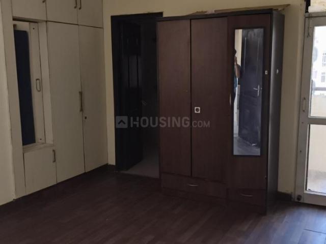 2 BHK Apartment in Crossings Republik for rent Ghaziabad. The reference number is 20012271