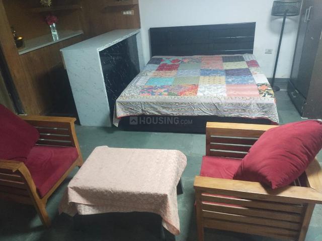 2 BHK Apartment in Crossings Republik for rent Ghaziabad. The reference number is 20353260