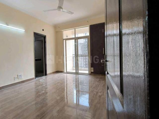 2 BHK Apartment in Crossings Republik for rent Ghaziabad. The reference number is 20587443