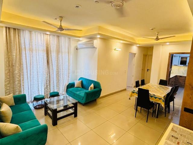2 BHK Apartment in Crossings Republik for rent Ghaziabad. The reference number is 20944906