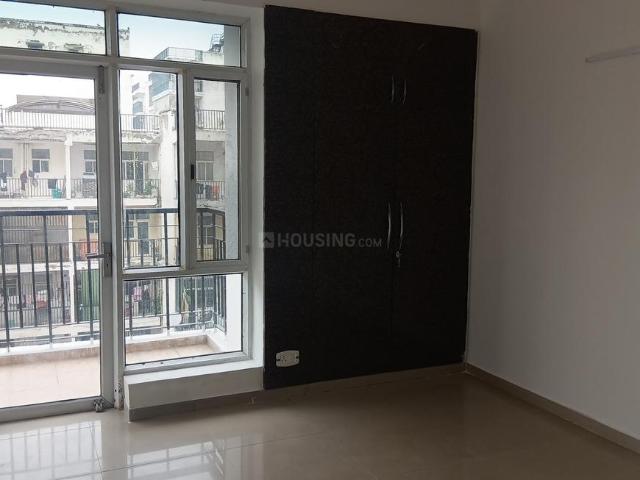 2 BHK Apartment in Crossings Republik for resale Ghaziabad. The reference number is 20886675