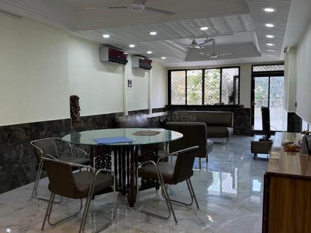 2 BHK Apartment in Cumballa Hill for rent Mumbai. The reference number is 20275779