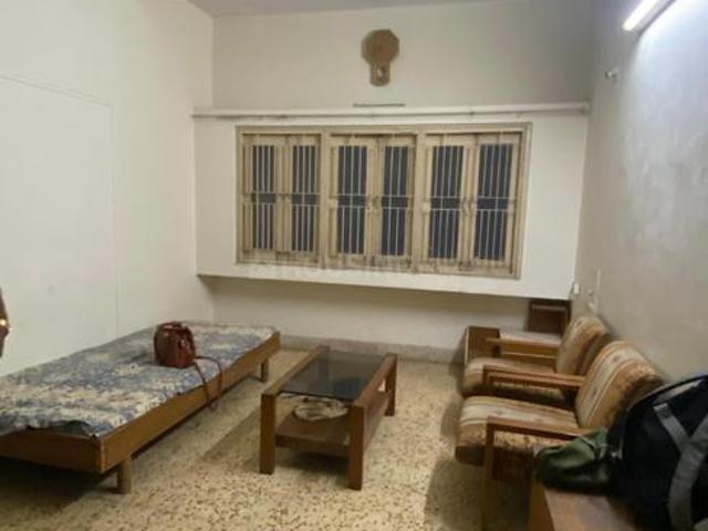 2 BHK Apartment in Shyamal for rent Ahmedabad. The reference number is 19863381