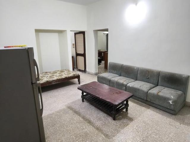 2 BHK Apartment in Ambawadi for rent Ahmedabad. The reference number is 19944484