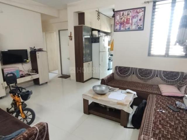 2 BHK Apartment in Ambawadi for rent Ahmedabad. The reference number is 20452087