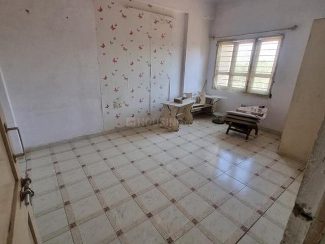 2 BHK Apartment in Ambawadi for resale Ahmedabad. The reference number is 19259850