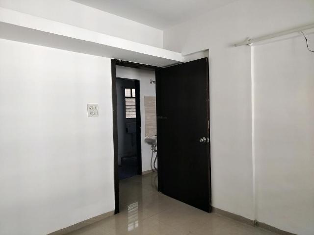 2 BHK Apartment in Anand Nagar, Sinhagad Road for resale Pune. The reference number is 19771228