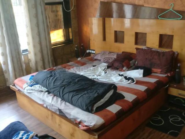 2 BHK Apartment in Andheri West for rent Mumbai. The reference number is 6131682
