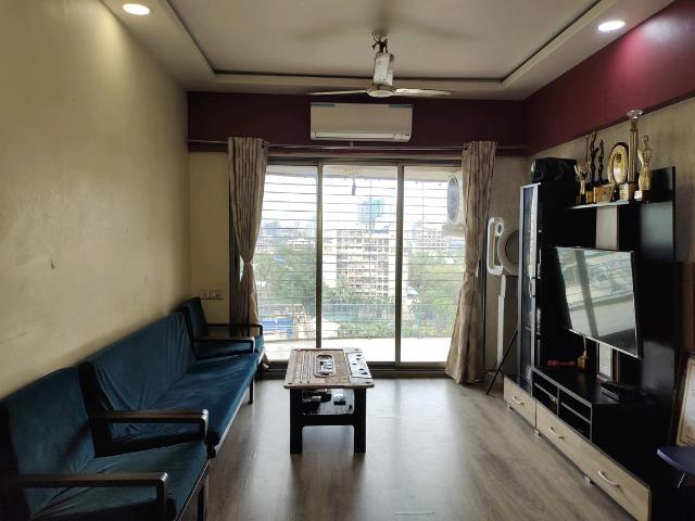 2 BHK Apartment in Andheri West for resale Mumbai. The reference number is 18122937