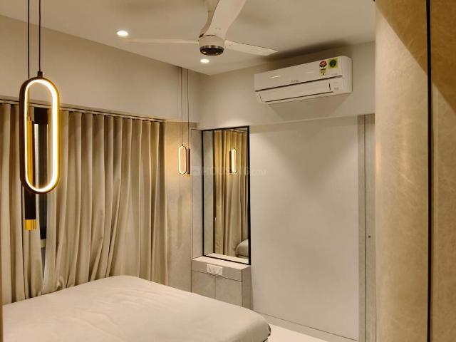 2 BHK Apartment in Andheri West for resale Mumbai. The reference number is 19984945