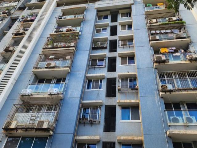 2 BHK Apartment in Andheri West for resale Mumbai. The reference number is 20521901