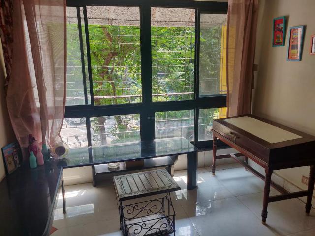 2 BHK Apartment in Andheri West for resale Mumbai. The reference number is 7761725