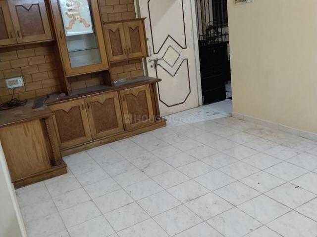 2 BHK Apartment in Adajan for rent Surat. The reference number is 16843901