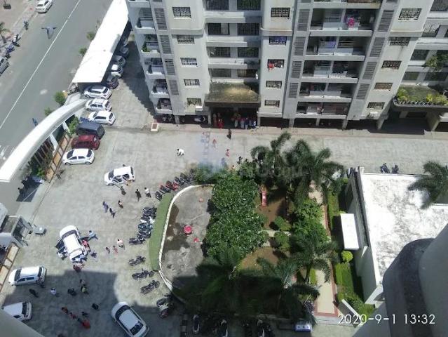 2 BHK Apartment in Adajan for rent Surat. The reference number is 20813536