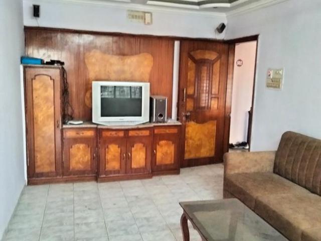 2 BHK Apartment in Adajan for resale Surat. The reference number is 19586548