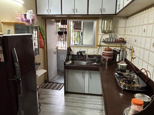 2 BHK Apartment in Adajan for resale Surat. The reference number is 20917261