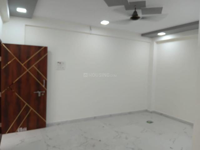 2 BHK Apartment in Adajan Gam for rent Surat. The reference number is 20538663