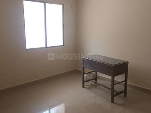 2 BHK Apartment in Adajan Patiya for rent Surat. The reference number is 20142983