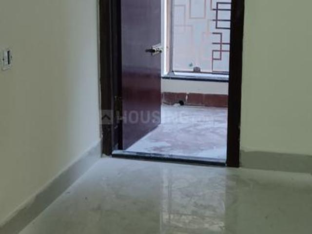 2 BHK Apartment in Adambakkam for rent Chennai. The reference number is 19818427