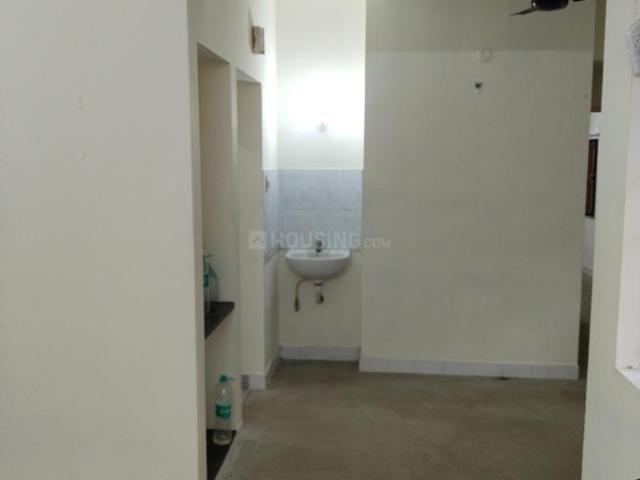 2 BHK Apartment in Adambakkam for resale Chennai. The reference number is 20700114