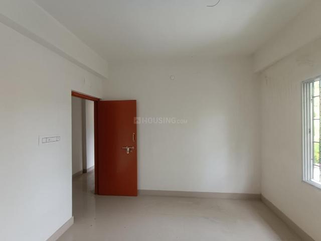 2 BHK Apartment in Agarpara for resale Kolkata. The reference number is 20567157