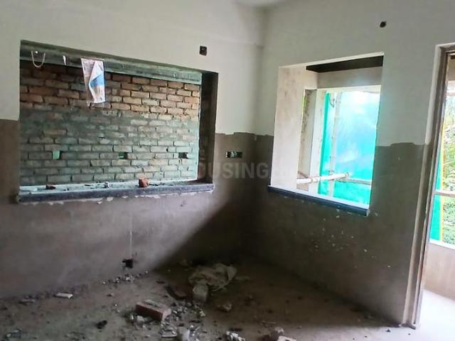2 BHK Apartment in Agarpara for resale Kolkata. The reference number is 20579435