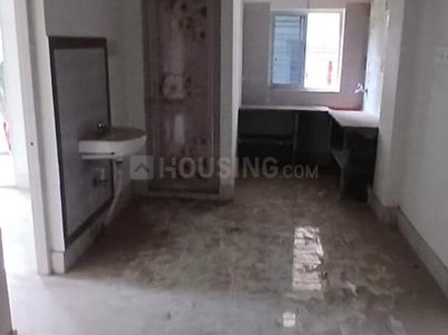 2 BHK Apartment in Agarpara for resale Kolkata. The reference number is 20729340