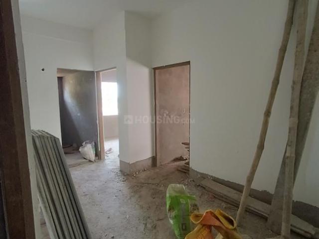 2 BHK Apartment in Agarpara for resale Kolkata. The reference number is 20805204