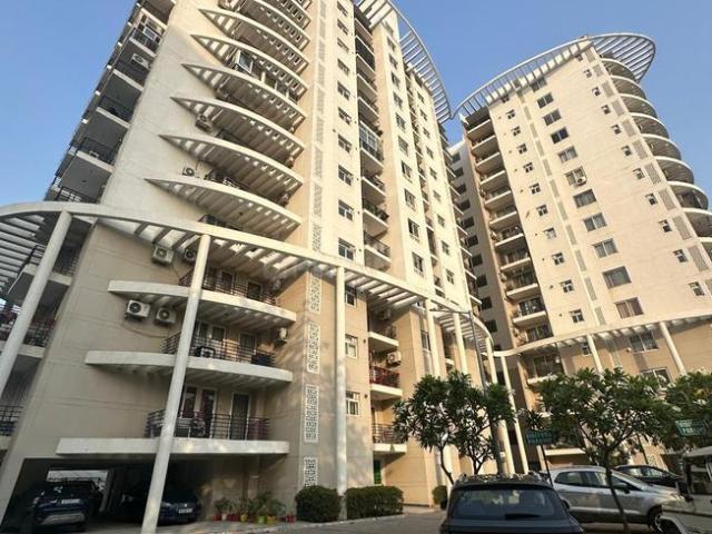 2 BHK Apartment in Ahmamau for resale Lucknow. The reference number is 20418707