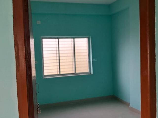 2 BHK Apartment in Airport Gate no. 1 for rent Kolkata. The reference number is 19578814