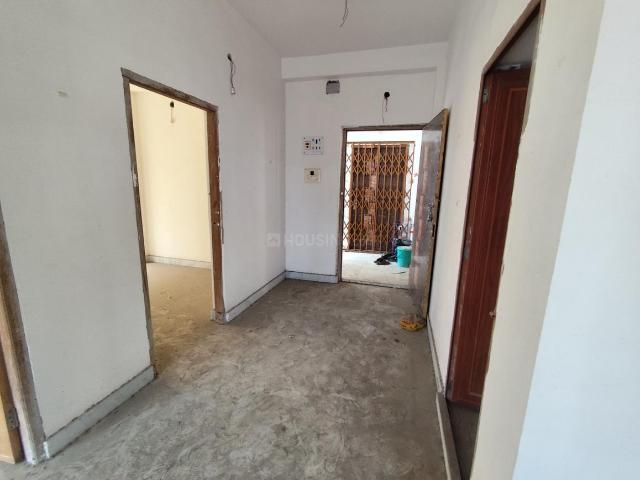 2 BHK Apartment in Airport Gate no. 1 for resale Kolkata. The reference number is 19357904