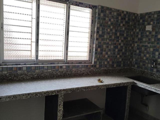 2 BHK Apartment in Airport Gate no. 1 for resale Kolkata. The reference number is 11260192