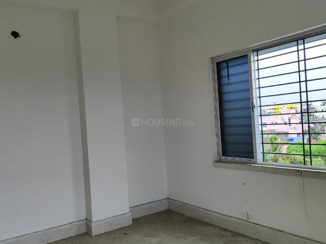 2 BHK Apartment in Airport Gate no. 1 for resale Kolkata. The reference number is 20414069