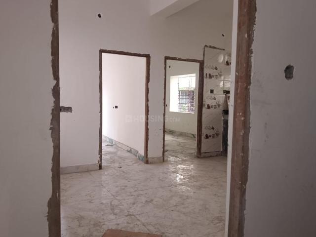 2 BHK Apartment in Airport Gate no. 1 for resale Kolkata. The reference number is 20649275