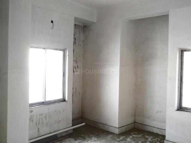 2 BHK Apartment in Airport Gate no. 1 for resale Kolkata. The reference number is 20851272