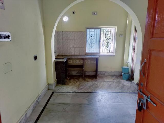 2 BHK Apartment in Airport Gate No 2 for rent Kolkata. The reference number is 19056302