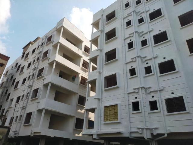 2 BHK Apartment in Airport Gate No 2 for resale Kolkata. The reference number is 20466123