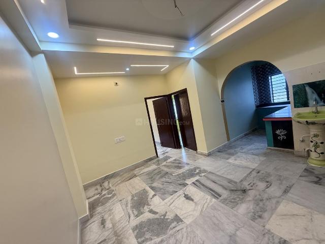 2 BHK Apartment in Airport Gate No 2 for resale Kolkata. The reference number is 20981980