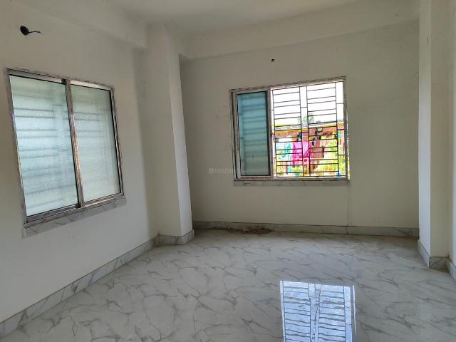 2 BHK Apartment in Airport Gate No. 3 for resale Kolkata. The reference number is 20988281