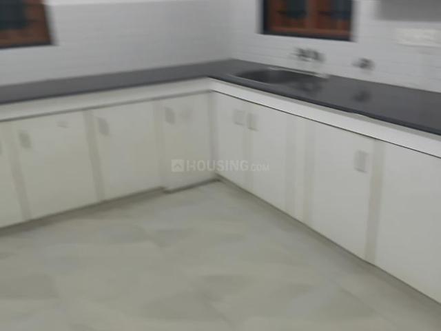 2 BHK Apartment in Aluva for rent Kochi. The reference number is 20378680