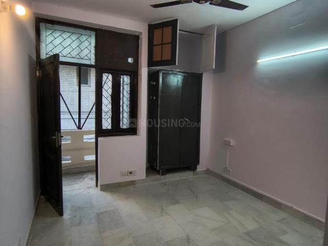 2 BHK Apartment in Alaknanda for rent New Delhi. The reference number is 20012360