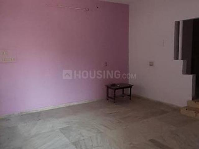 2 BHK Apartment in Alkapuri for rent Vadodara. The reference number is 14733861