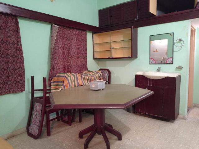 2 BHK Apartment in Alkapuri for rent Vadodara. The reference number is 16596727