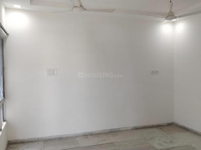 2 BHK Apartment in Alkapuri for rent Vadodara. The reference number is 16707155
