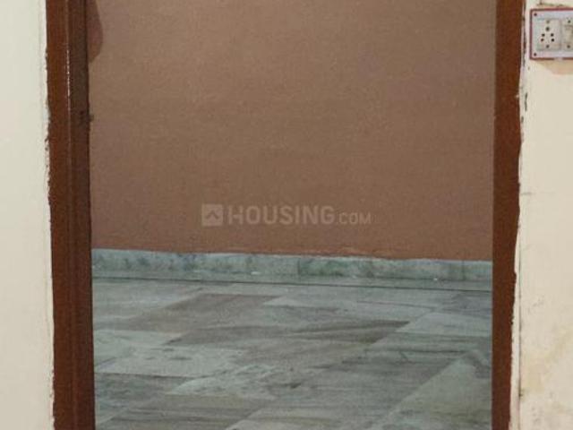 2 BHK Apartment in Arya Nagar for rent Kanpur. The reference number is 20194780