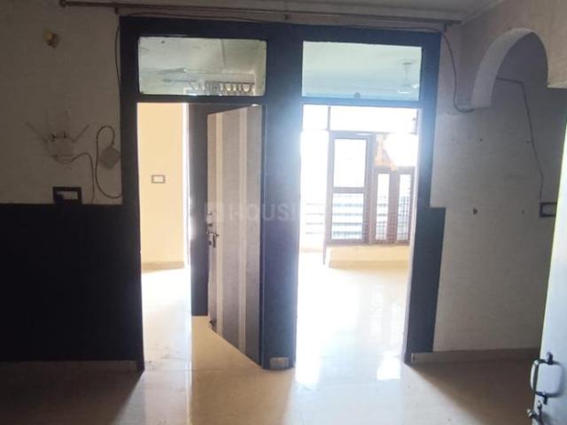 2 BHK Apartment in Ashok Vihar Phase 3 Extension for rent Gurgaon. The reference number is 20546616