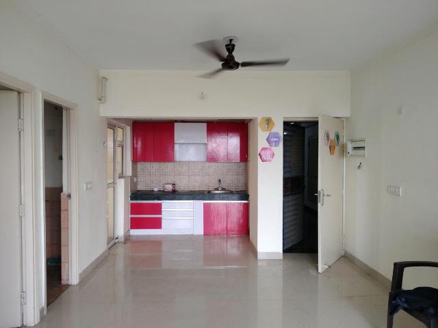 2 BHK Apartment in Aurangabad for rent Noida. The reference number is 18027613