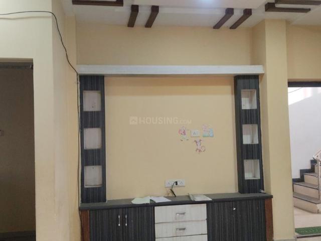 2 BHK Apartment in Azamshah Layout for rent Nagpur. The reference number is 18566518