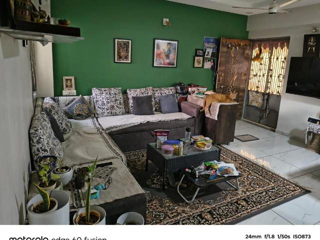 2 BHK Apartment in Bodakdev for rent Ahmedabad. The reference number is 20652551