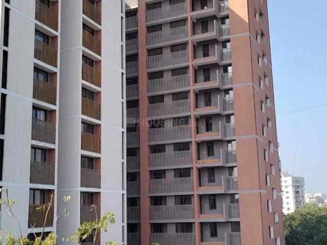 2 BHK Apartment in Bodakdev for rent Ahmedabad. The reference number is 20662650